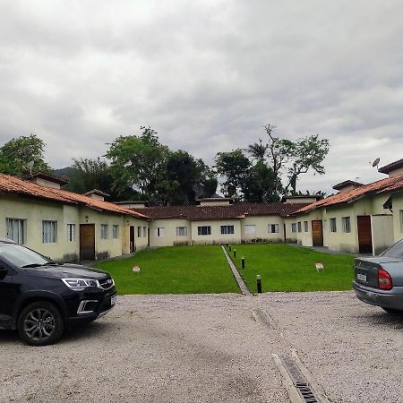 Вилла Residencia Orla Do Massaguacu Карагуататуба Экстерьер фото